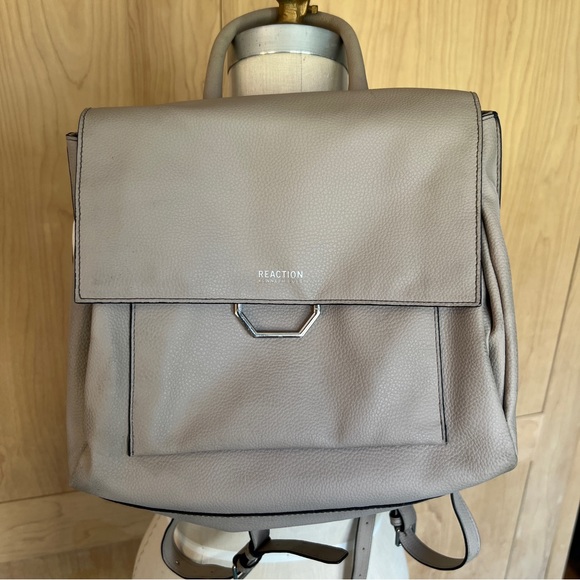 Reaction Kenneth Cole backpack - Picture 9 of 9